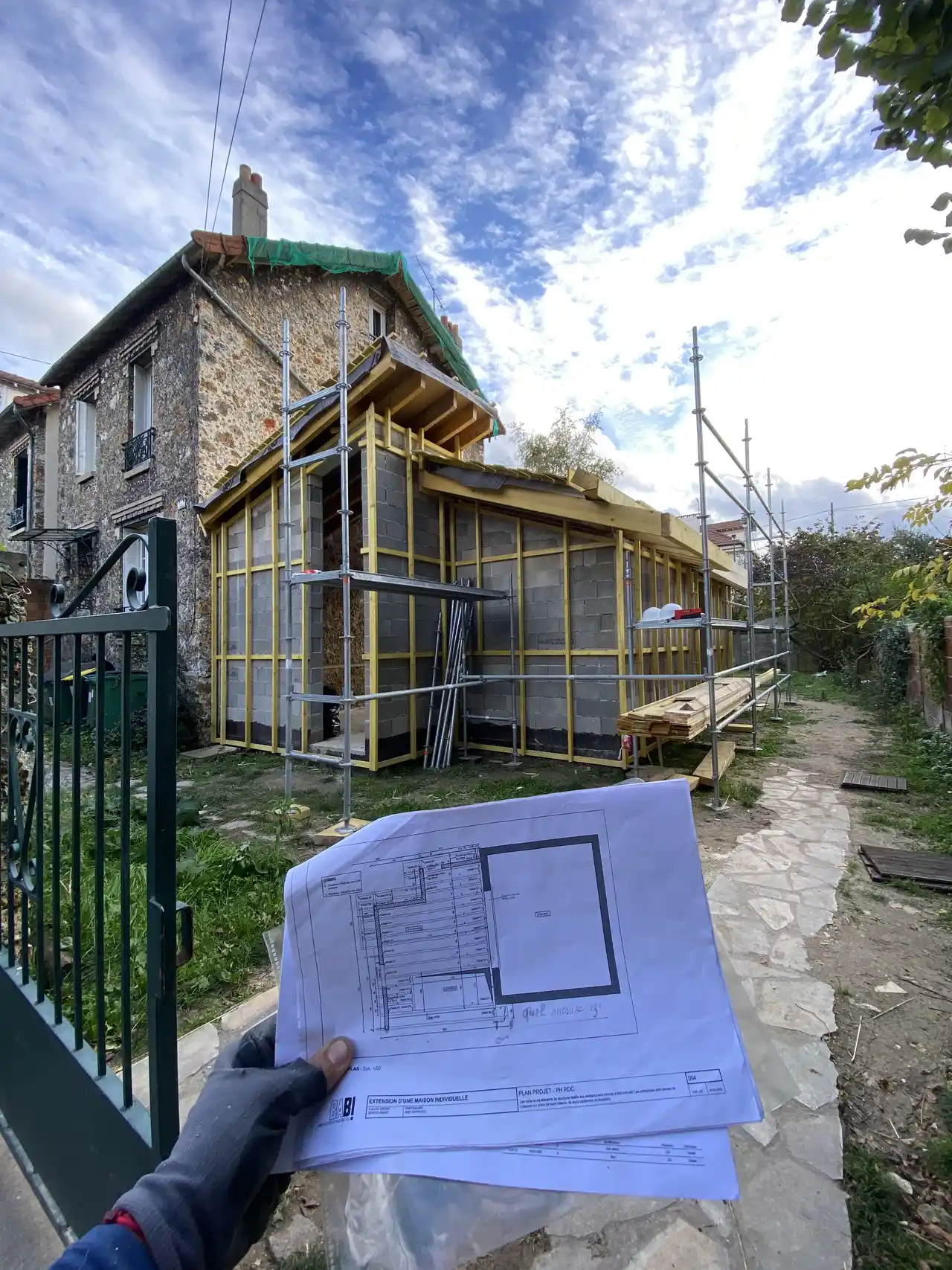 faites agrandir votre maison &agrave; levallois : b&eacute;n&eacute;ficiez de conseils d&rsquo;experts, d&eacute;couvrez les options d&rsquo;agrandissement et obtenez un espace sur-mesure adapt&eacute; &agrave; vos besoins.