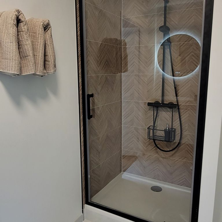 confiez vos travaux à un artisan spécialisé en rénovation à levallois. qualité, sérieux et accompagnement sur-mesure pour rénover votre intérieur ou extérieur en toute sérénité.