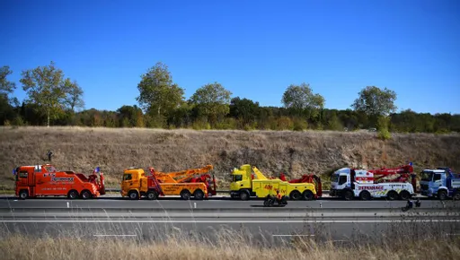 besoin d’un dépannage rapide en banlieue ? nos experts interviennent 24h/24 pour résoudre vos urgences à domicile : électricité, plomberie, serrurerie ou chauffage.