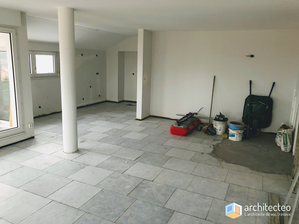 découvrez le prix du carrelage au m², les facteurs qui influencent le coût et nos conseils pour bien choisir votre carrelage selon votre budget.