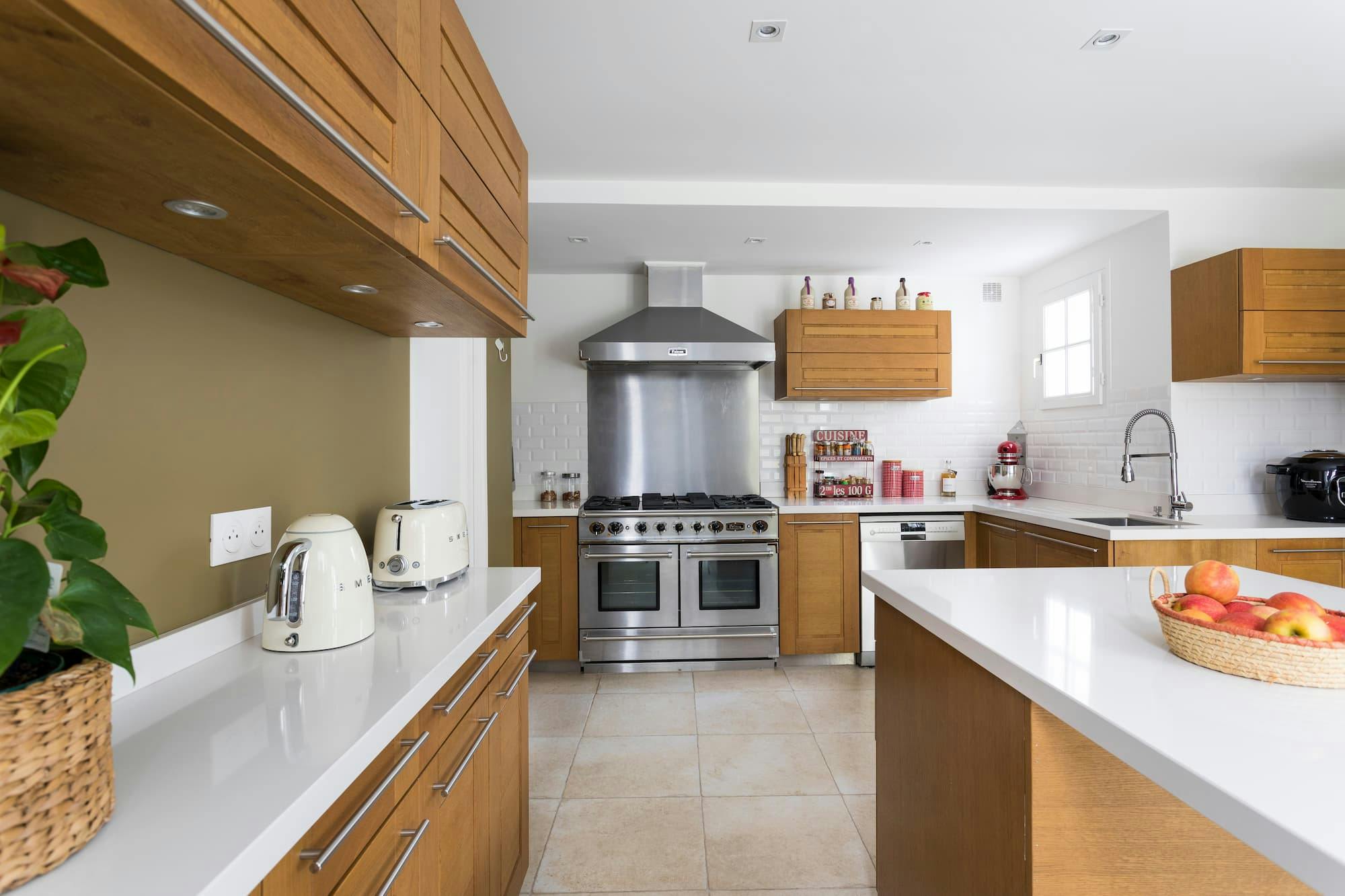 d&eacute;couvrez nos conseils et astuces pour r&eacute;ussir la r&eacute;novation de votre maison : id&eacute;es, &eacute;tapes cl&eacute;s, budget et inspiration pour transformer votre logement selon vos envies.