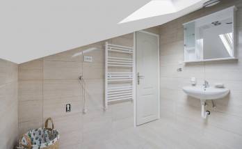 confiez la rénovation de votre salle de bain dans le 15ème arrondissement à nos experts : aménagement sur-mesure, matériaux de qualité et finitions soignées pour un espace moderne et confortable.