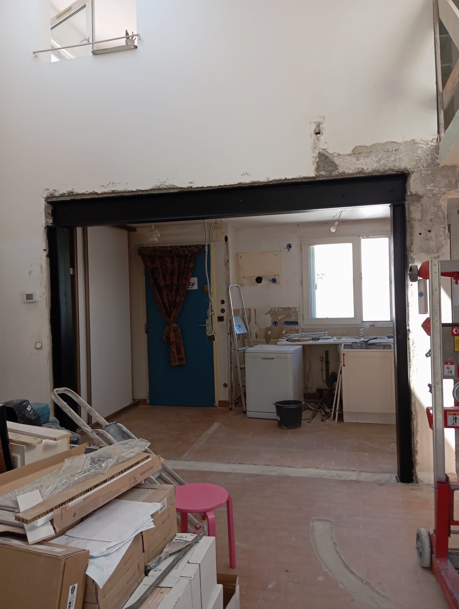 d&eacute;couvrez nos services d&rsquo;artisan r&eacute;novation &agrave; levallois-perret : travaux de r&eacute;novation int&eacute;rieure et ext&eacute;rieure, qualit&eacute;, conseils personnalis&eacute;s, devis gratuit pour particuliers et professionnels.