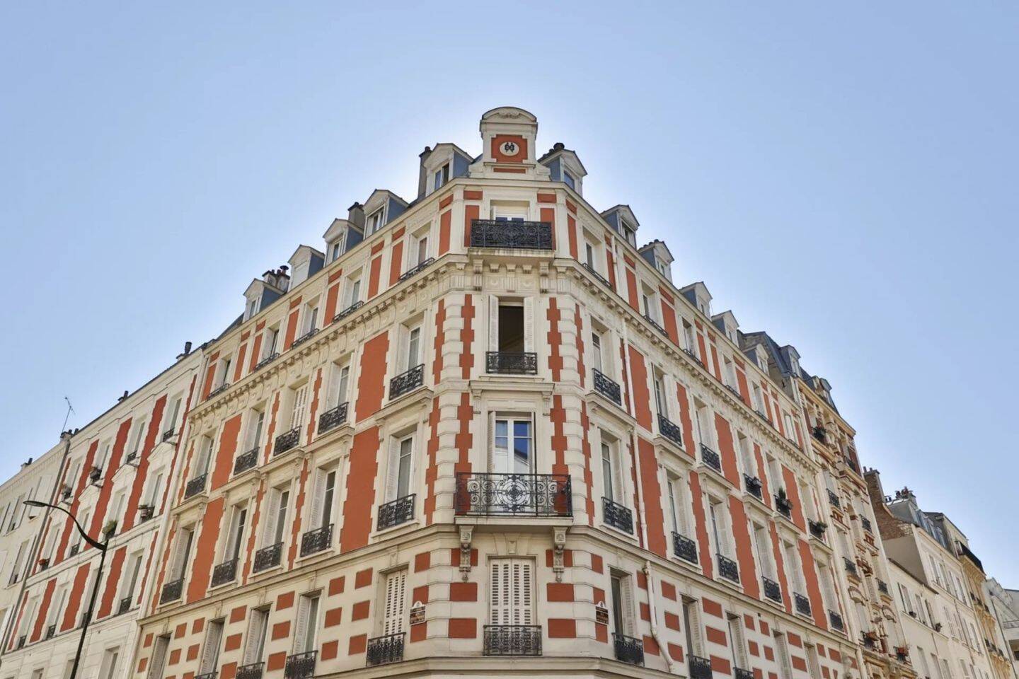 vous souhaitez r&eacute;nover un appartement ancien &agrave; levallois ? d&eacute;couvrez nos conseils et solutions pour moderniser votre bien tout en pr&eacute;servant son charme authentique. obtenez un devis personnalis&eacute;.