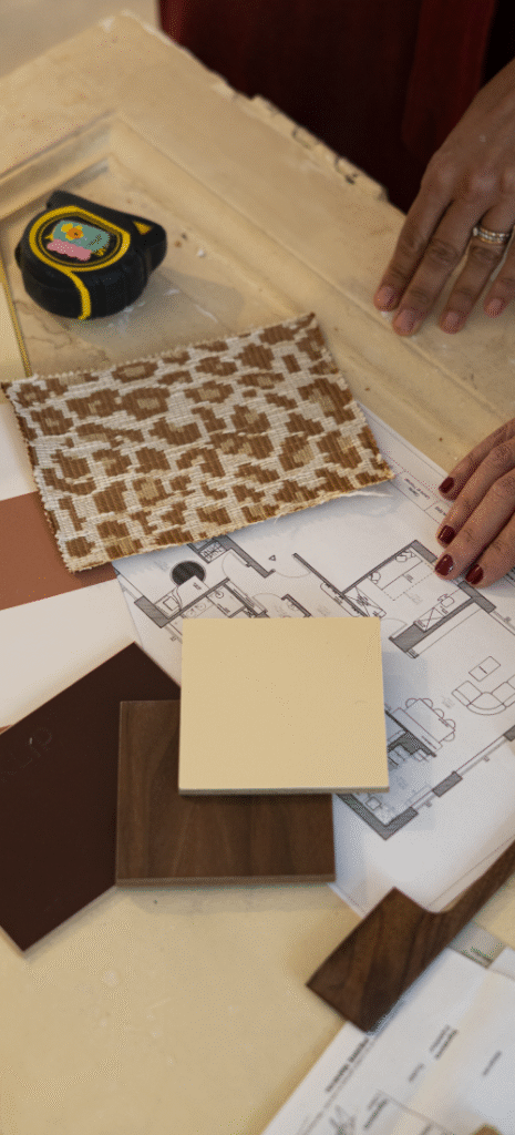 confiez la rénovation de votre bien dans le 75001 à paris à des artisans qualifiés pour un travail de qualité, rapide et sur mesure.